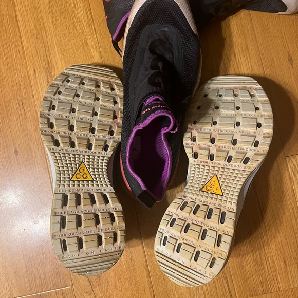 Nike ACG Zoom Air AO bundle with Black Laser Crimson and Grey Metallic Silver - Picture 10 of 10